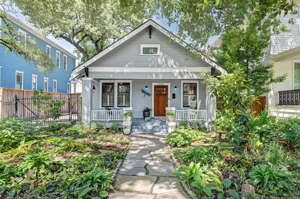 Unit for sale at 1229 Cortlandt Street, Houston, TX 77008
