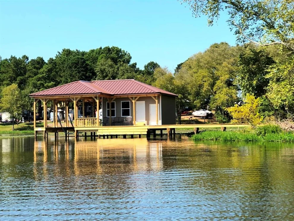 Unit for sale at 11524 & 11536 Drake's Landing, Frankston, TX 75763