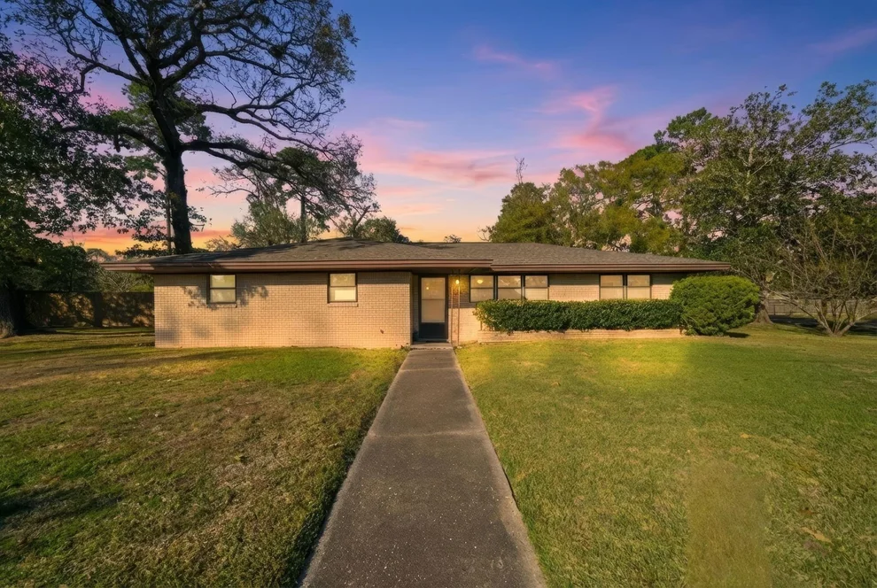 Unit for sale at 211 Frances Street, Cleveland, TX 77328