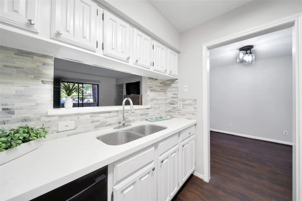 Unit for sale at 3500 Tangle Brush Drive, Spring, TX 77381