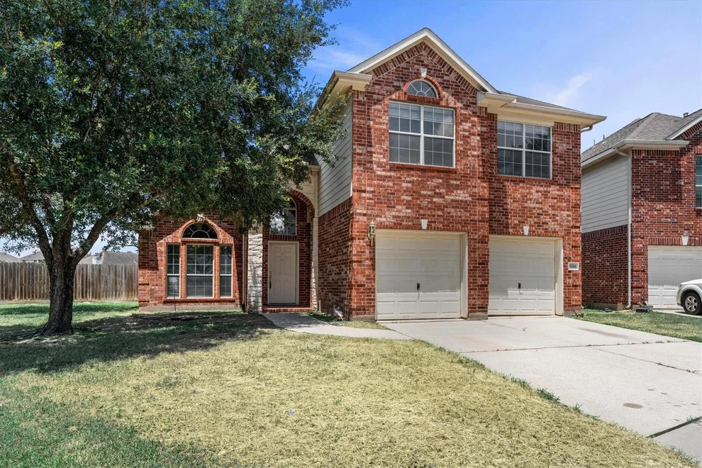 Unit for sale at 8214 Creekside Willow Court, Tomball, TX 77375