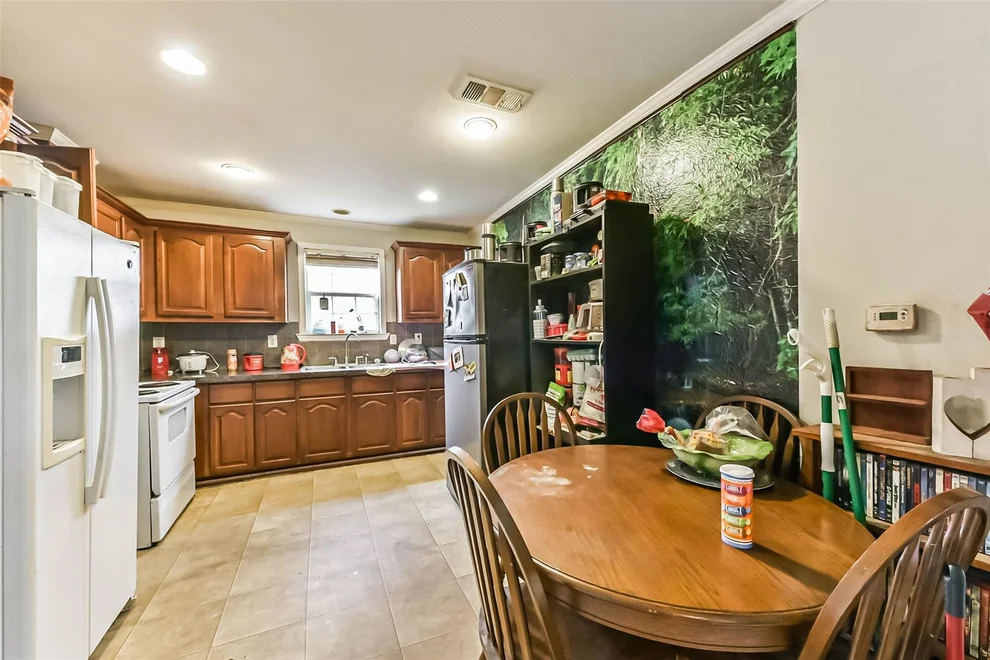 Unit for sale at 27136 Coach Light Lane, New Caney, TX 77357