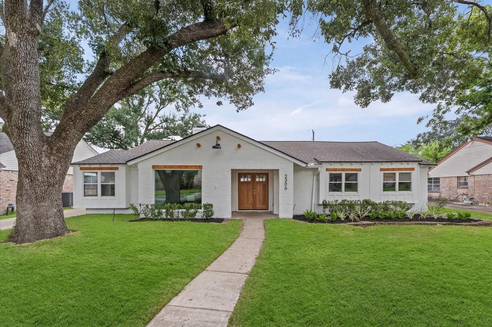 Unit for sale at 2306 Eaglerock Drive, Houston, TX 77080