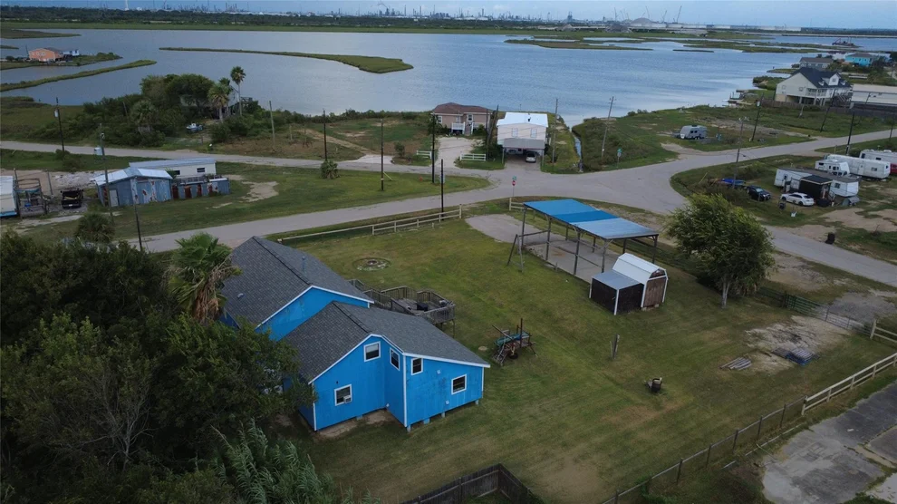 Unit for sale at 4607 Swan Street, Hitchcock, TX 77563