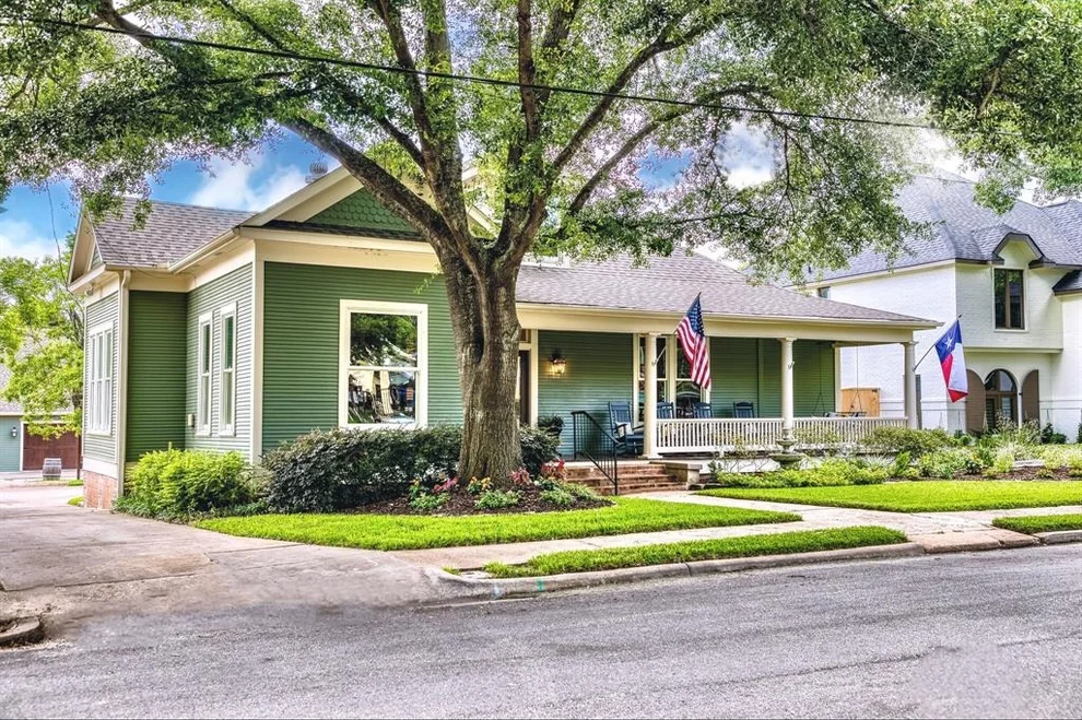 Unit for sale at 402 Ross Street, Brenham, TX 77833