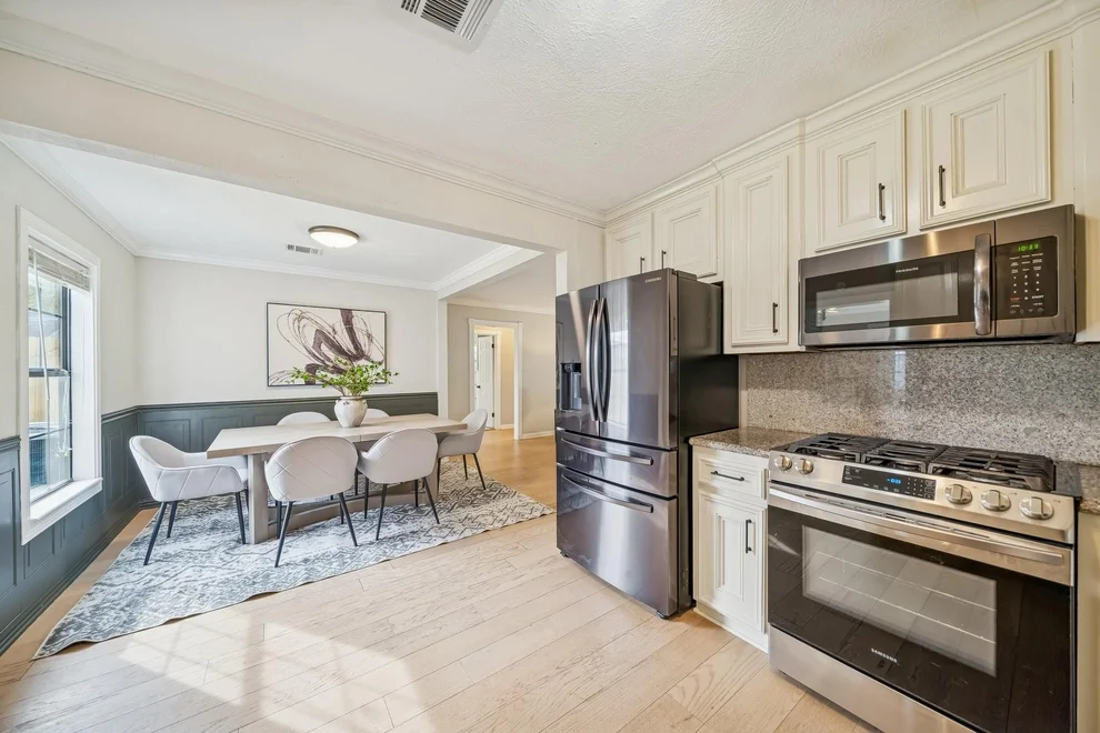 Unit for sale at 1616 Tabor Street, Houston, TX 77009