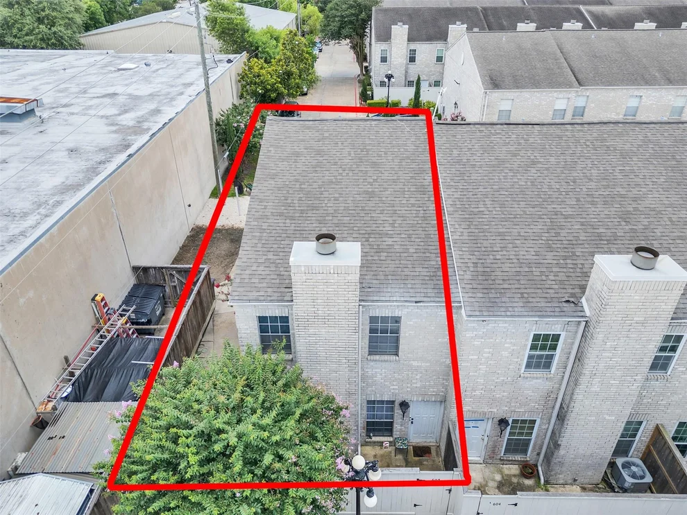 Unit for sale at 4001 Tanglewilde Street, Houston, TX 77063