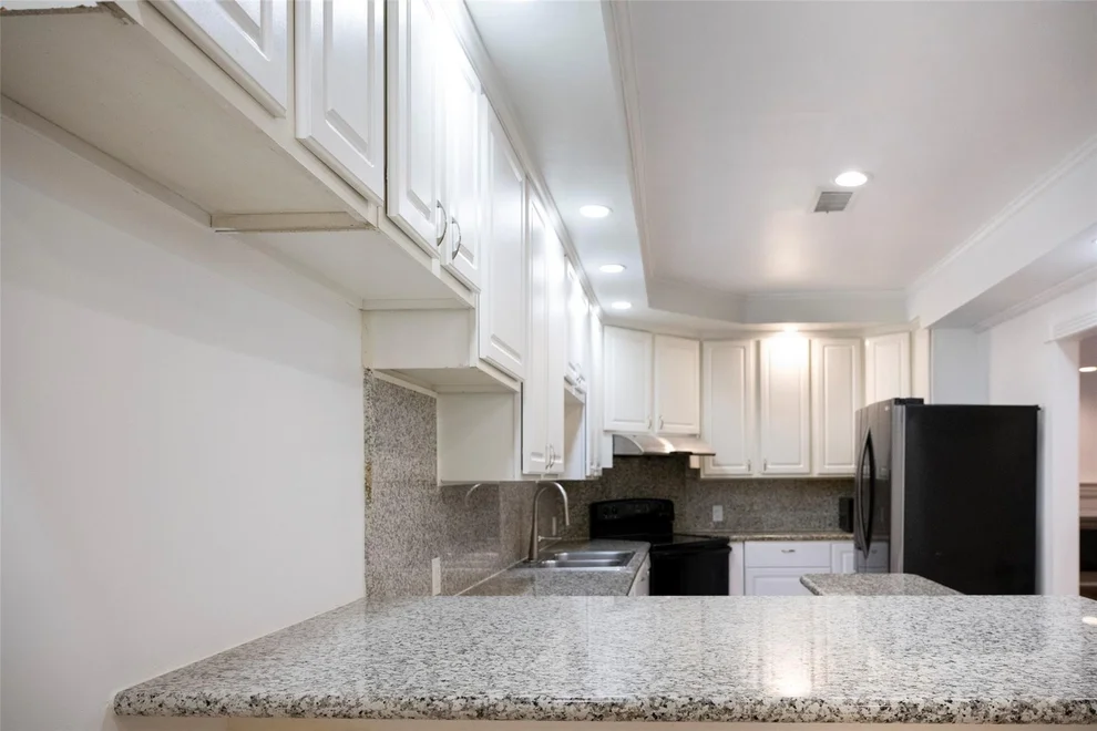 Unit for sale at 12625 Memorial Drive, Houston, TX 77024