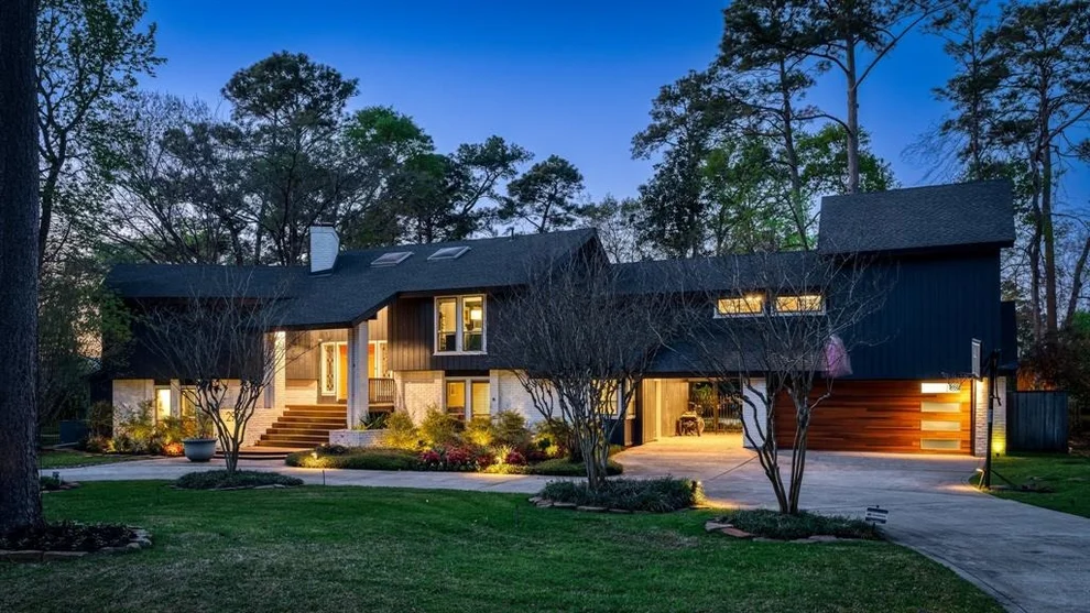 Unit for sale at 2905 E Wildwind Circle, The Woodlands, TX 77380
