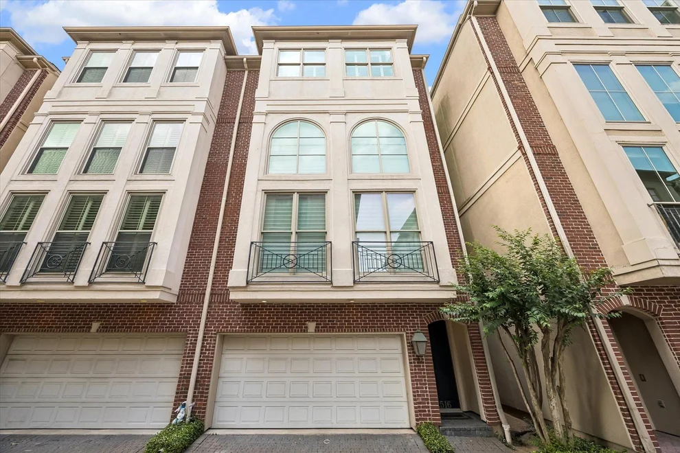 Unit for sale at 2516 South Boulevard, Houston, TX 77098