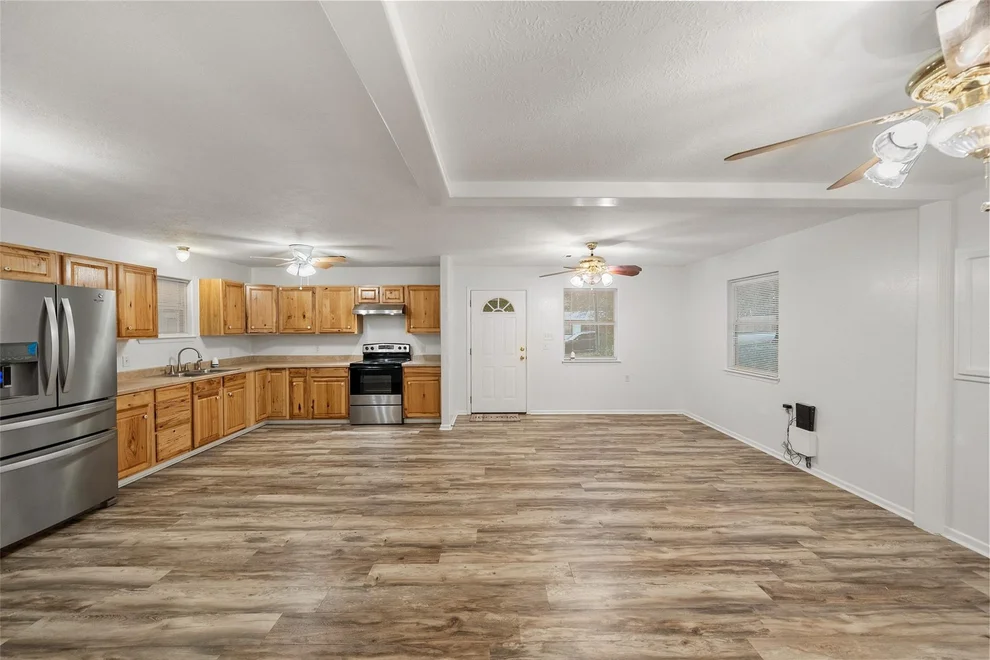 Unit for sale at 15 Hill Lane, Coldspring, TX 77331