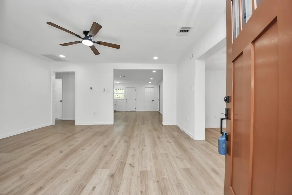 Unit for sale at 10418 Burman Street, Houston, TX 77029