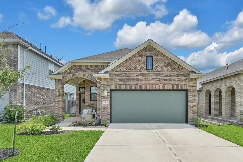 Unit for sale at 29837 Dovetail Bluff Lane, Spring, TX 77386