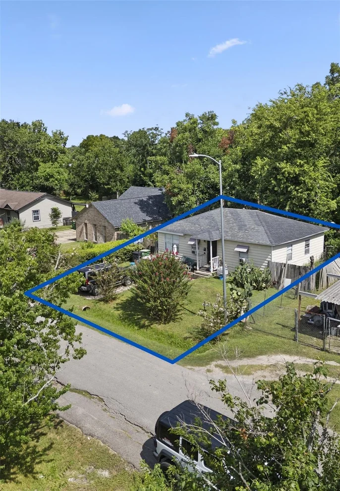 Unit for sale at 5101 Pederson Street, Houston, TX 77033
