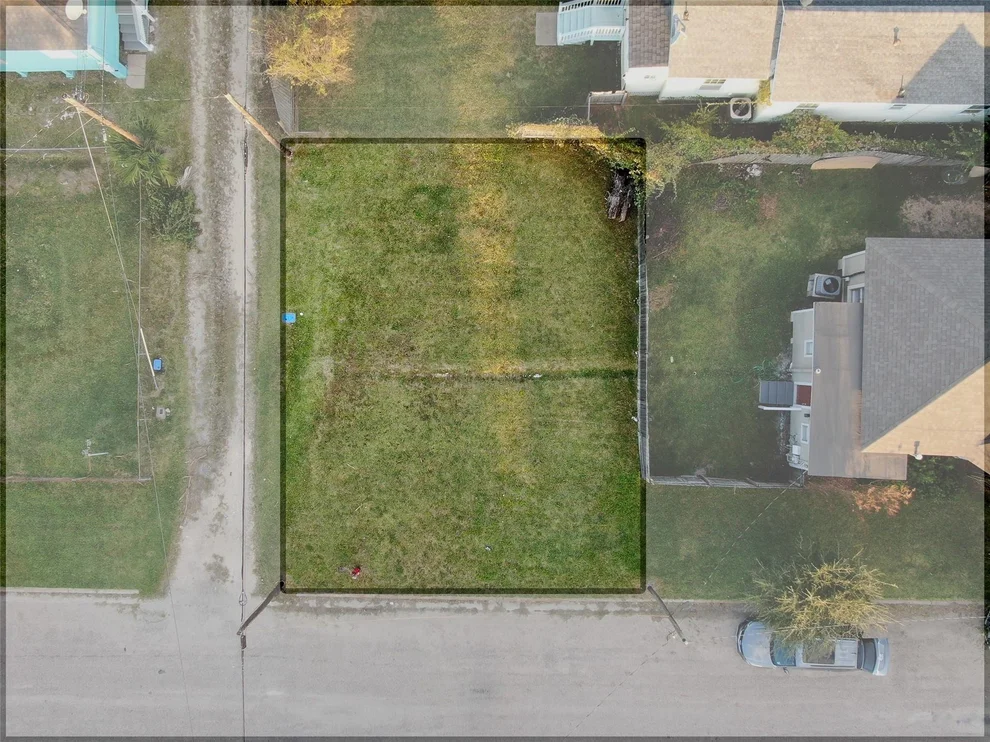 Unit for sale at 1314 42nd Street, Galveston, TX 77550