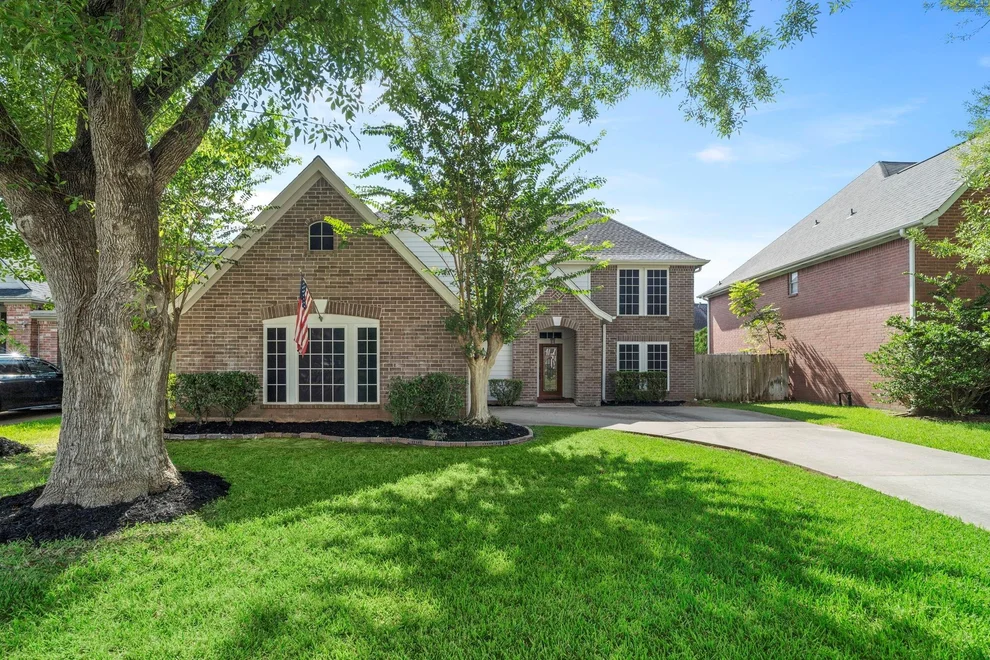 Unit for sale at 2915 Cane Field Drive, Sugar Land, TX 77479