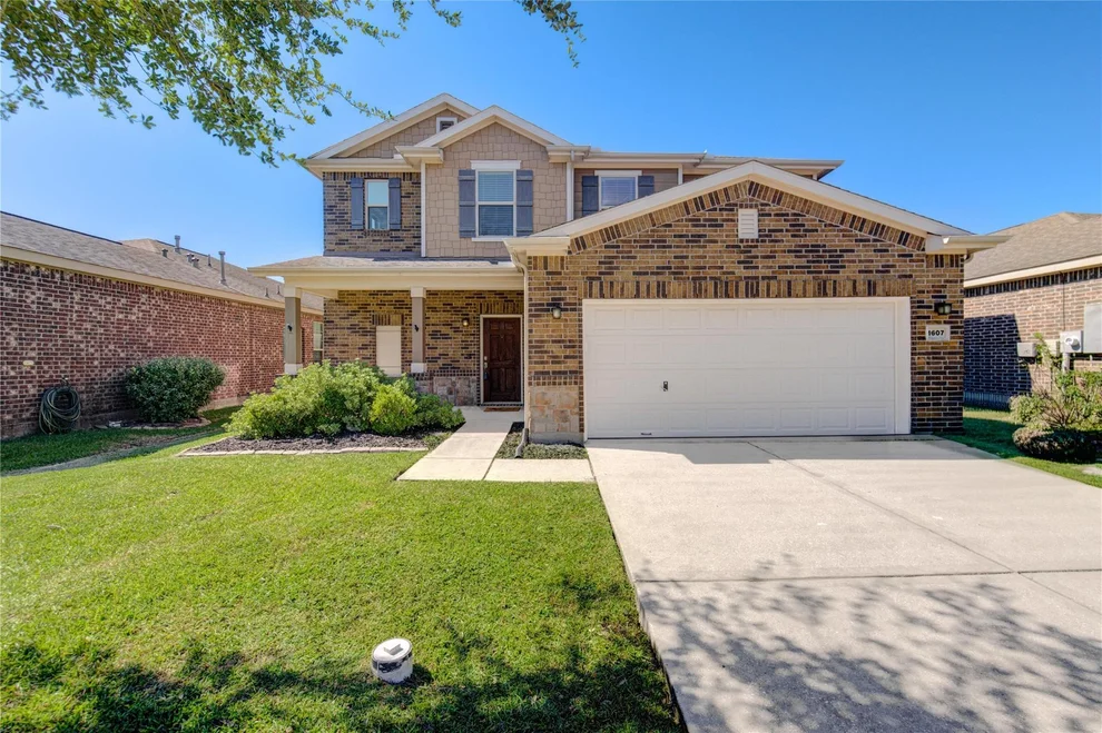 Unit for sale at 1607 Bel Riposo Lane, League City, TX 77573