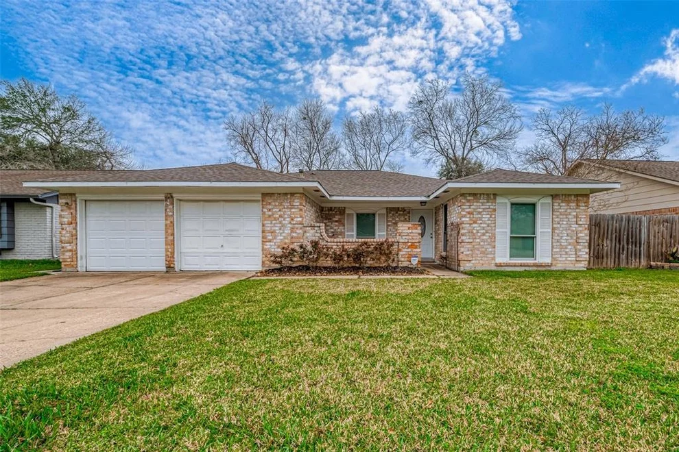 Unit for sale at 1310 Barrowgate Drive, Sugar Land, TX 77498