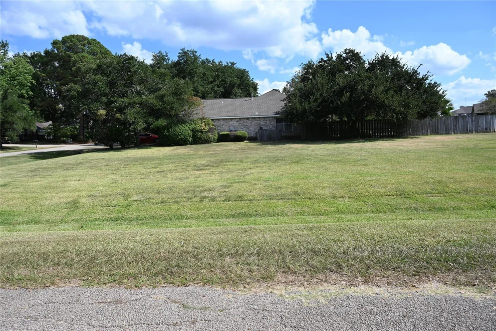 Unit for sale at 00000 West Shore Drive, Willis, TX 77318