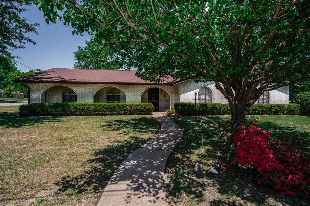 Unit for sale at 107 Tulip, White Oak, TX 75693