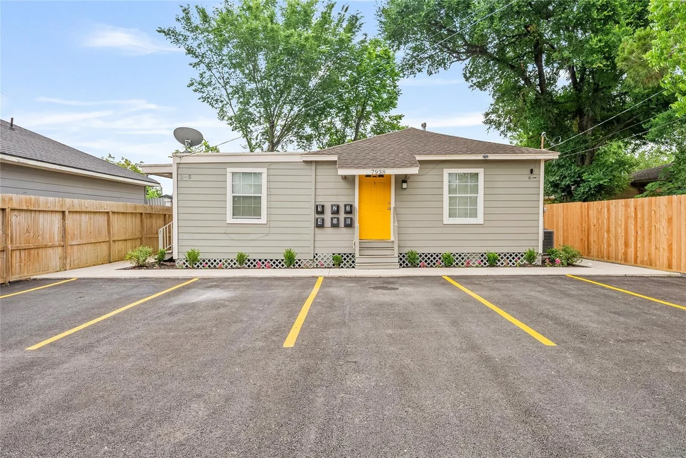 Unit for sale at 7938 Kerr Street, Houston, TX 77029
