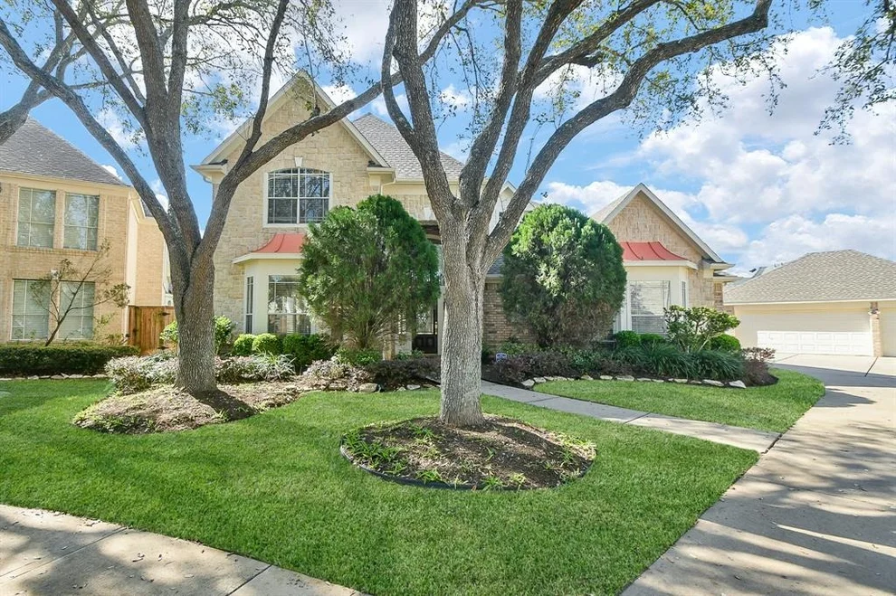 Unit for sale at 6010 E Brook Court, Sugar Land, TX 77479