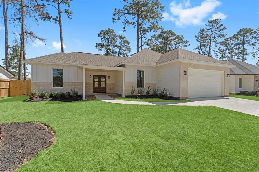 Unit for sale at 10310 Sunset Lane, Conroe, TX 77385
