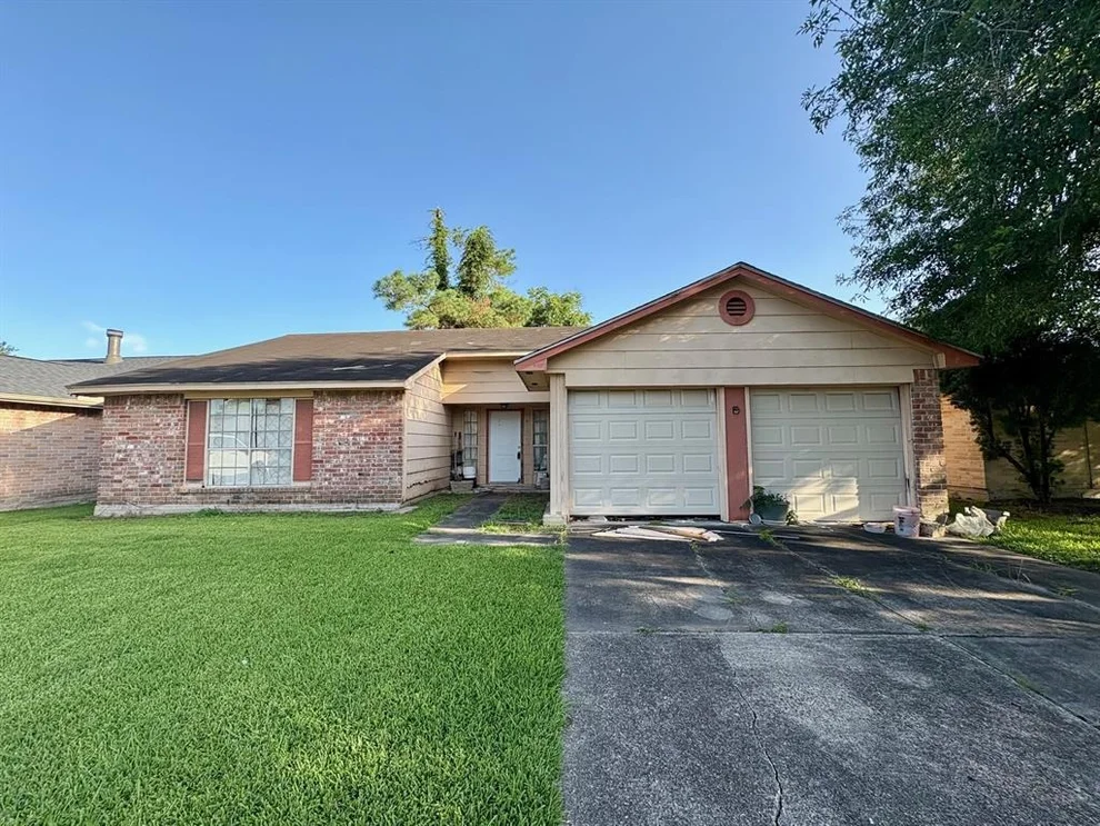 Unit for sale at 13314 N Thorntree Drive, Houston, TX 77015
