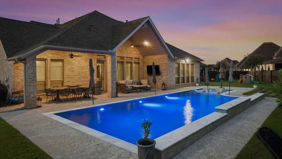 Unit for sale at 10211 Cove Court, Iowa Colony, TX 77583