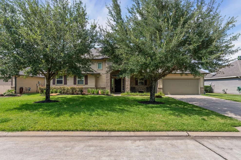 Unit for sale at 11306 Misty Willow Lane, Tomball, TX 77375