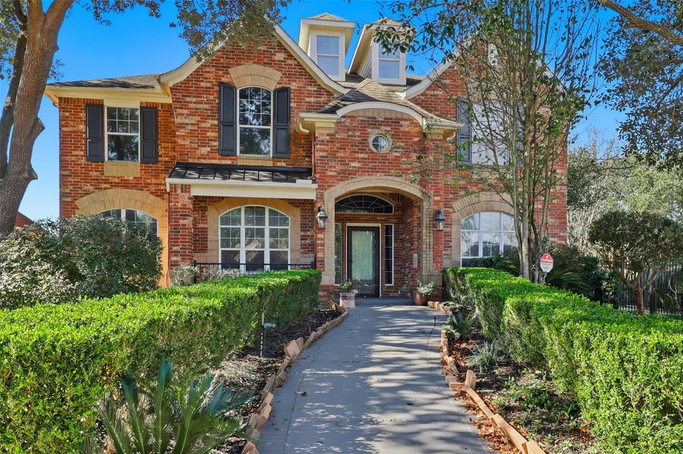 Unit for sale at 8619 Arranmore Lane, Houston, TX 77095