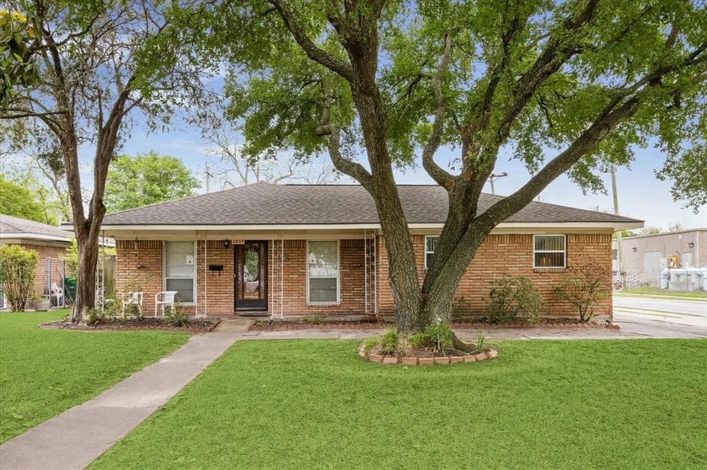 Unit for sale at 6857 Bellaire Boulevard, Houston, TX 77074