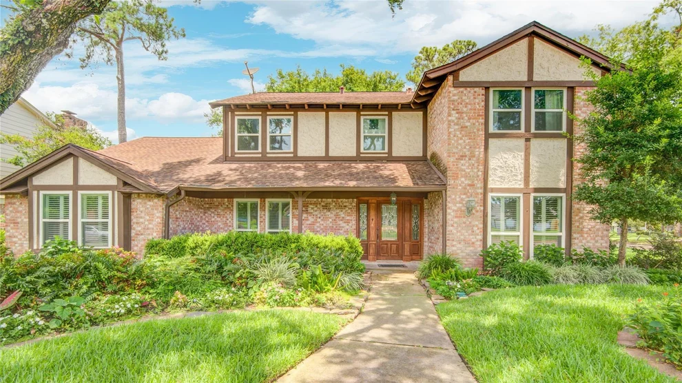 Unit for sale at 10902 Brentway Drive, Houston, TX 77070
