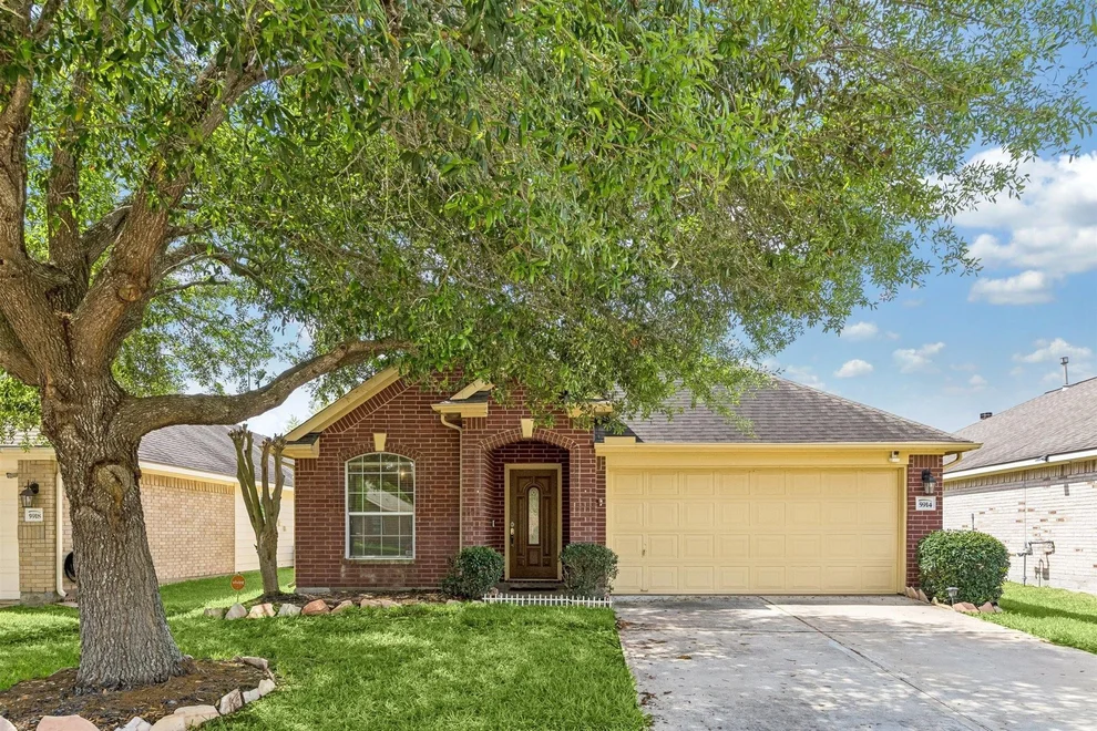 Unit for sale at 5914 Yaupon Ridge Drive, Richmond, TX 77469
