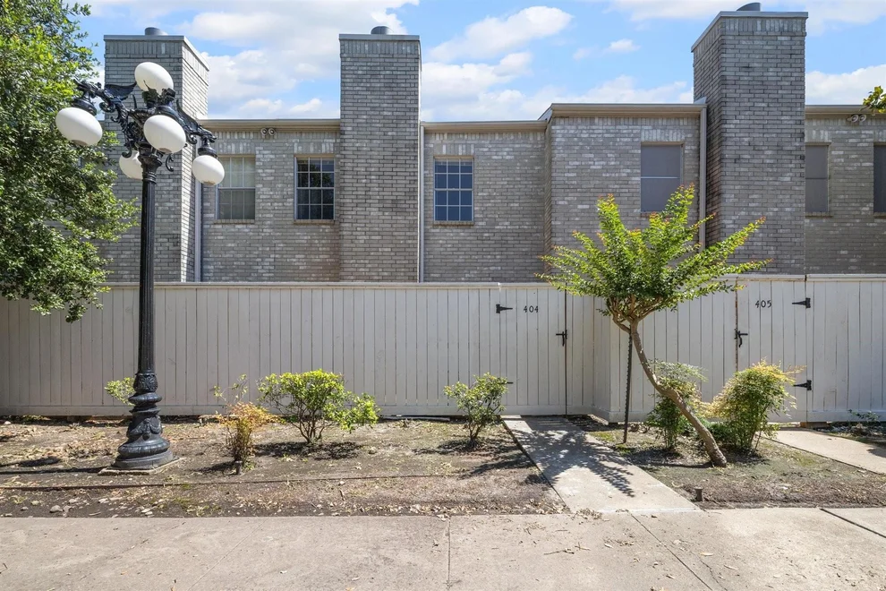 Unit for sale at 3780 Tanglewilde Street, Houston, TX 77063