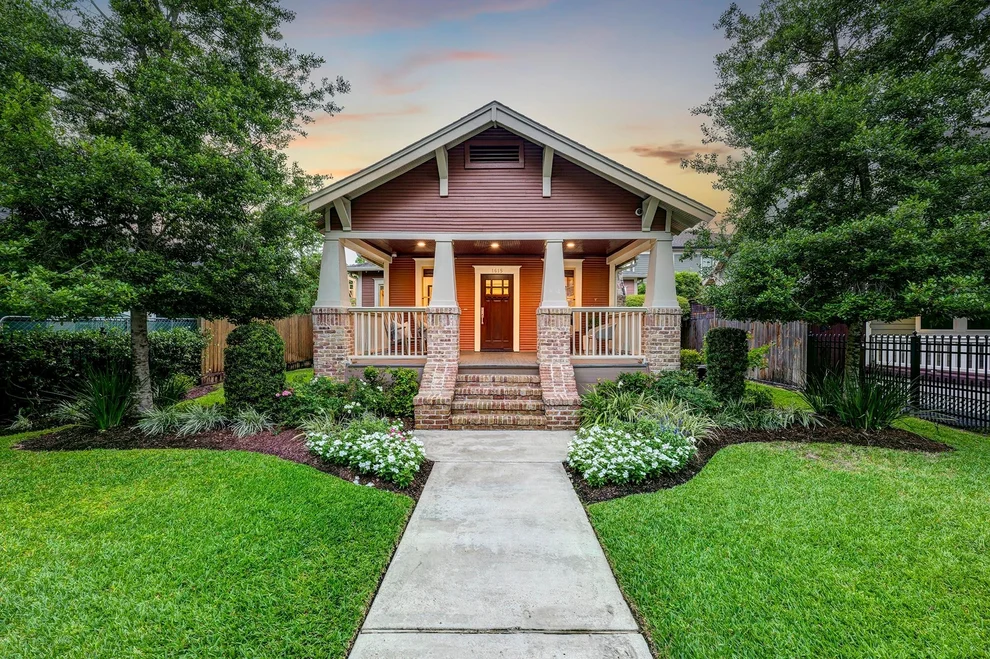 Unit for sale at 1615 Columbia Street, Houston, TX 77008