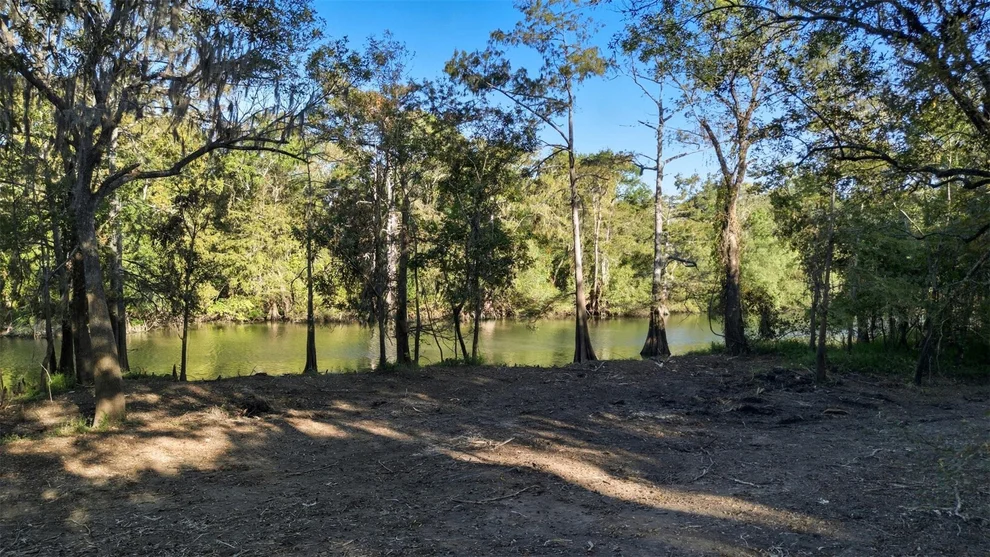Unit for sale at 98 County Road 4019a, Dayton, TX 77535