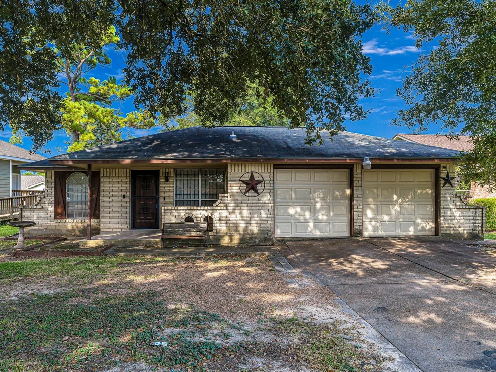 Unit for sale at 11115 Burningbush Lane, Houston, TX 77016