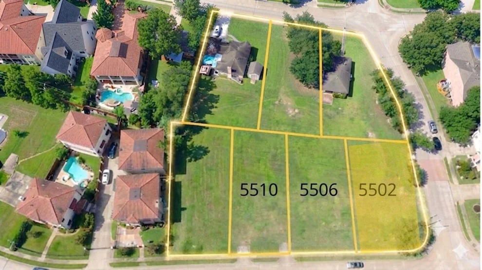 Unit for sale at 5502 Mcculloch Circle, Houston, TX 77056