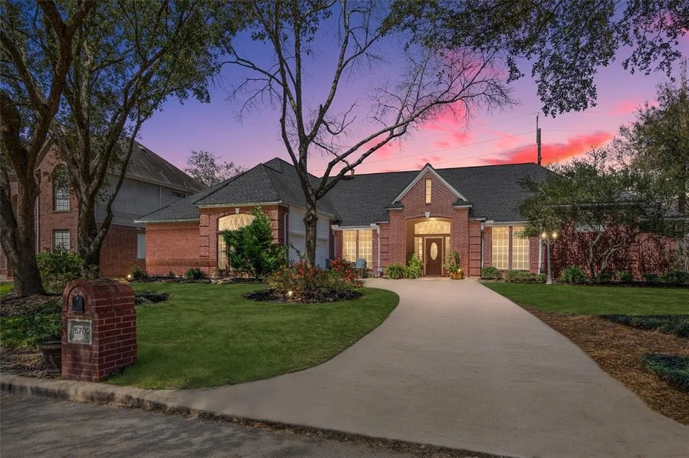 Unit for sale at 5702 Summerfield Lane, Spring, TX 77379