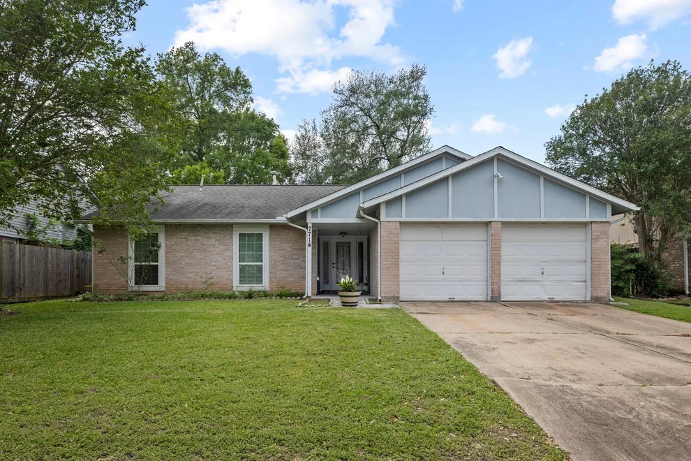 Unit for sale at 7714 Summer Glen Lane, Houston, TX 77072