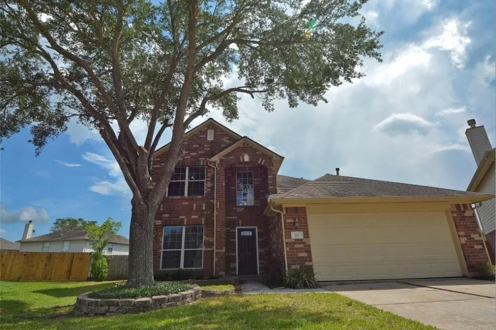 Unit for sale at 112 Glade Bridge Court, Dickinson, TX 77539