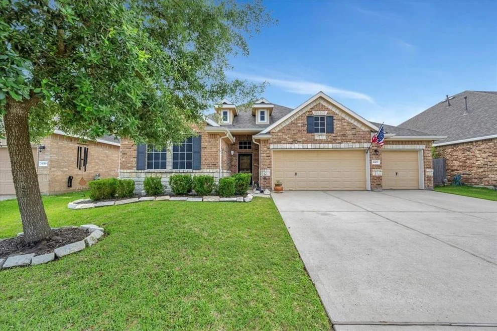 Unit for sale at 8323 Egret Bay Circle, Baytown, TX 77523