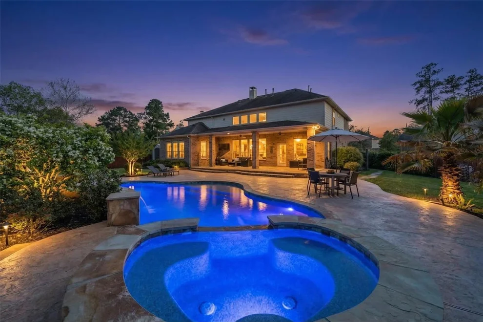 Unit for sale at 26 Verdin Place, The Woodlands, TX 77389