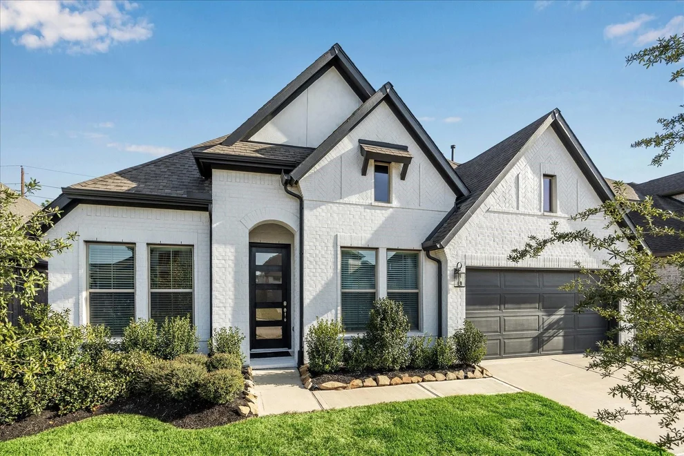Unit for sale at 14822 Kingsford Willow Lane, Cypress, TX 77429