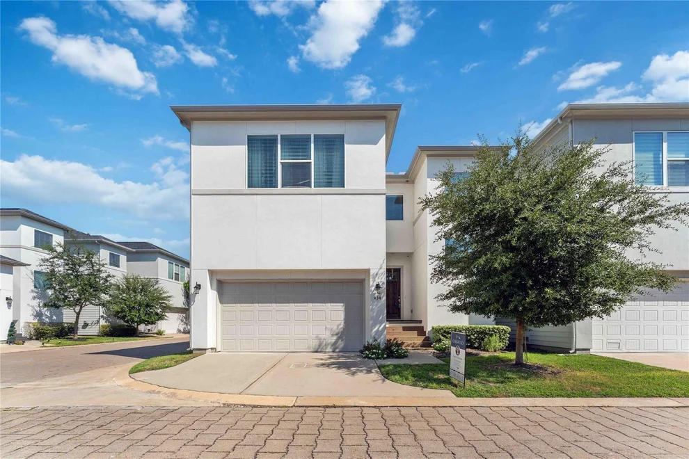 Unit for sale at 434 Yale Oaks Lane, Houston, TX 77091