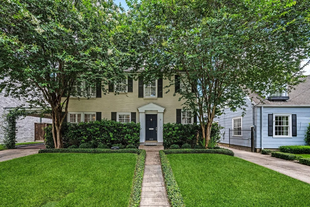Unit for sale at 6111 Wakeforest Avenue, West University Place, TX 77005