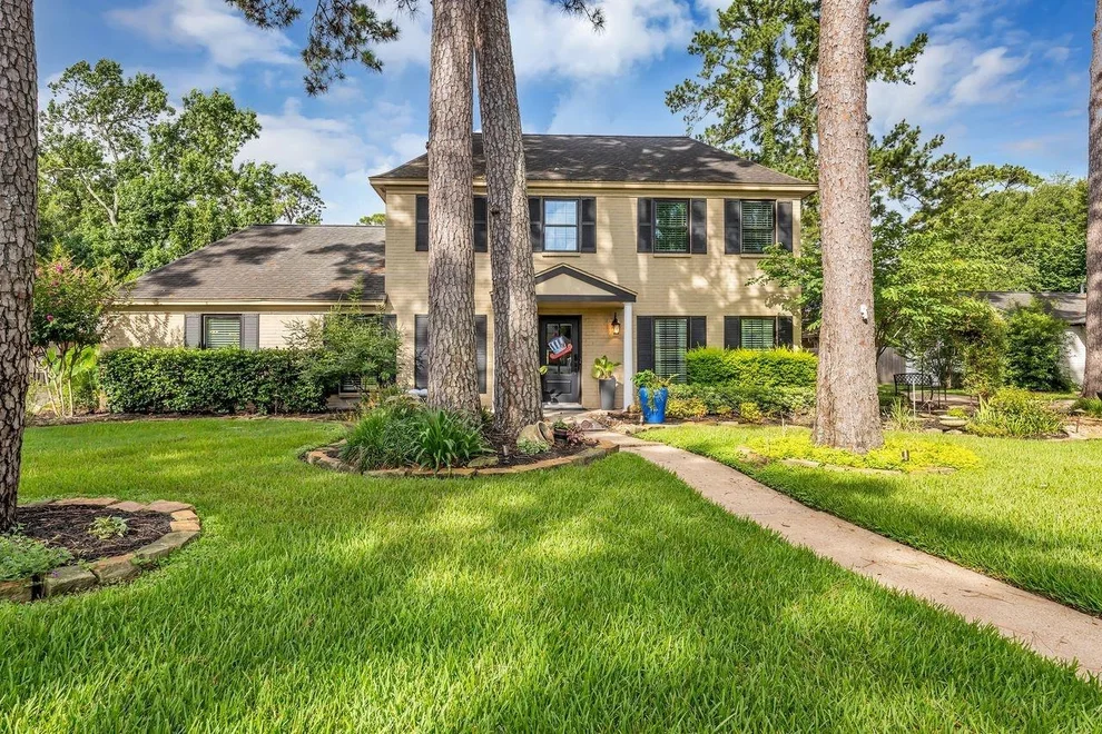 Unit for sale at 14115 Paradise Valley Drive, Houston, TX 77069
