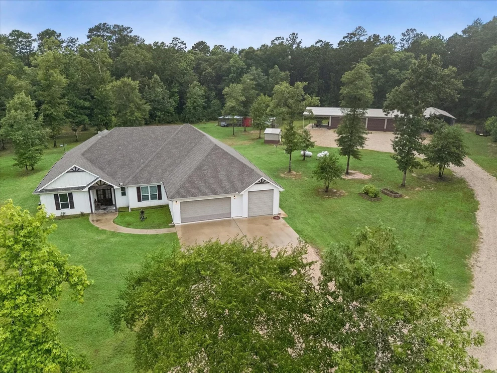 Unit for sale at 5050 Fm 222 Loop S, Coldspring, TX 77331