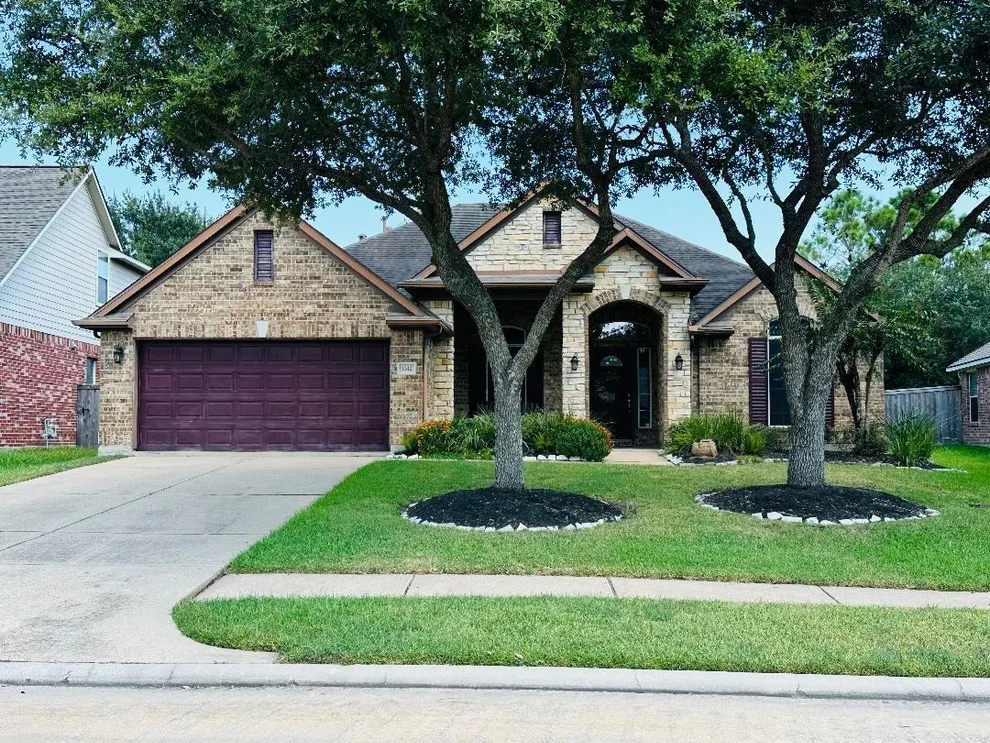 Unit for sale at 1142 Morning Creek Lane, League City, TX 77573